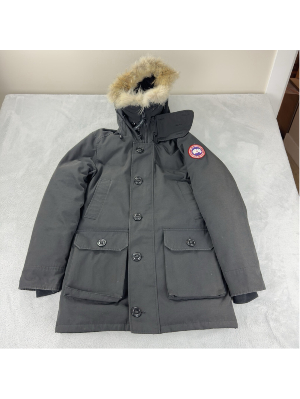 Canada Goose Men Sz Small Brookfield Black Duck Down Parka W/Coyote Fur 2300JM